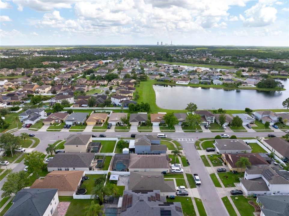 Active With Contract: $392,900 (3 beds, 2 baths, 1684 Square Feet)