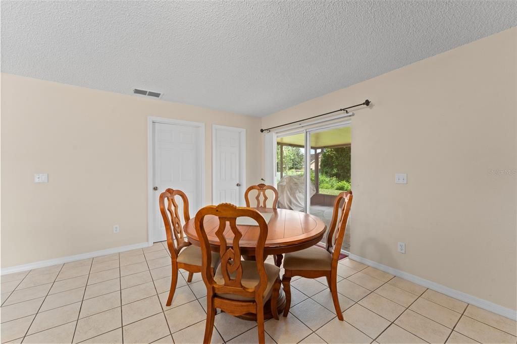 Active With Contract: $392,900 (3 beds, 2 baths, 1684 Square Feet)