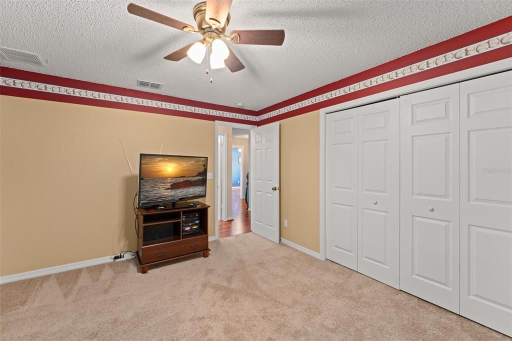 Active With Contract: $392,900 (3 beds, 2 baths, 1684 Square Feet)