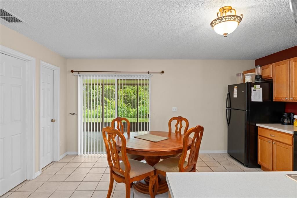 Active With Contract: $392,900 (3 beds, 2 baths, 1684 Square Feet)