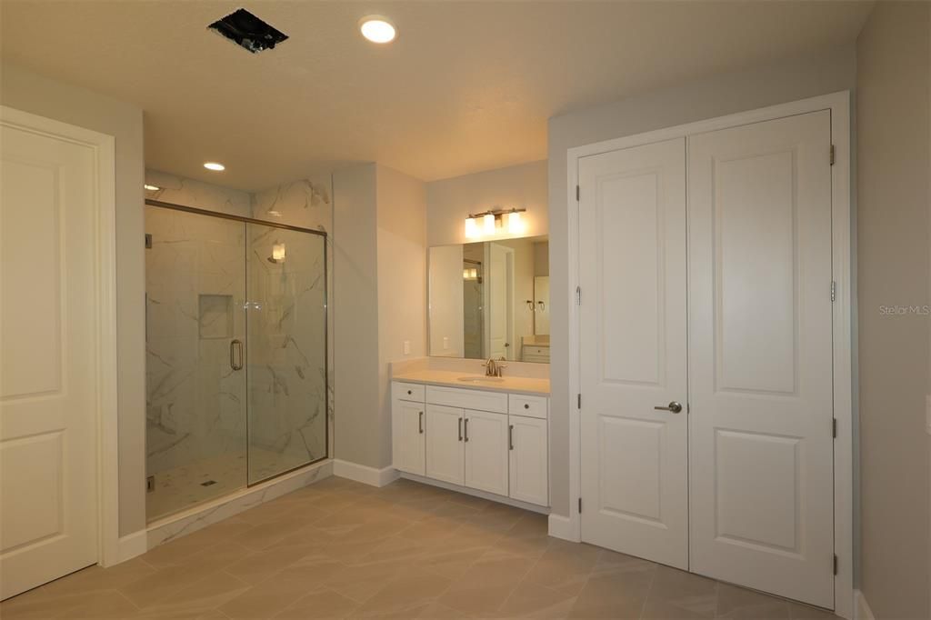 For Sale: $1,121,990 (5 beds, 4 baths, 4673 Square Feet)