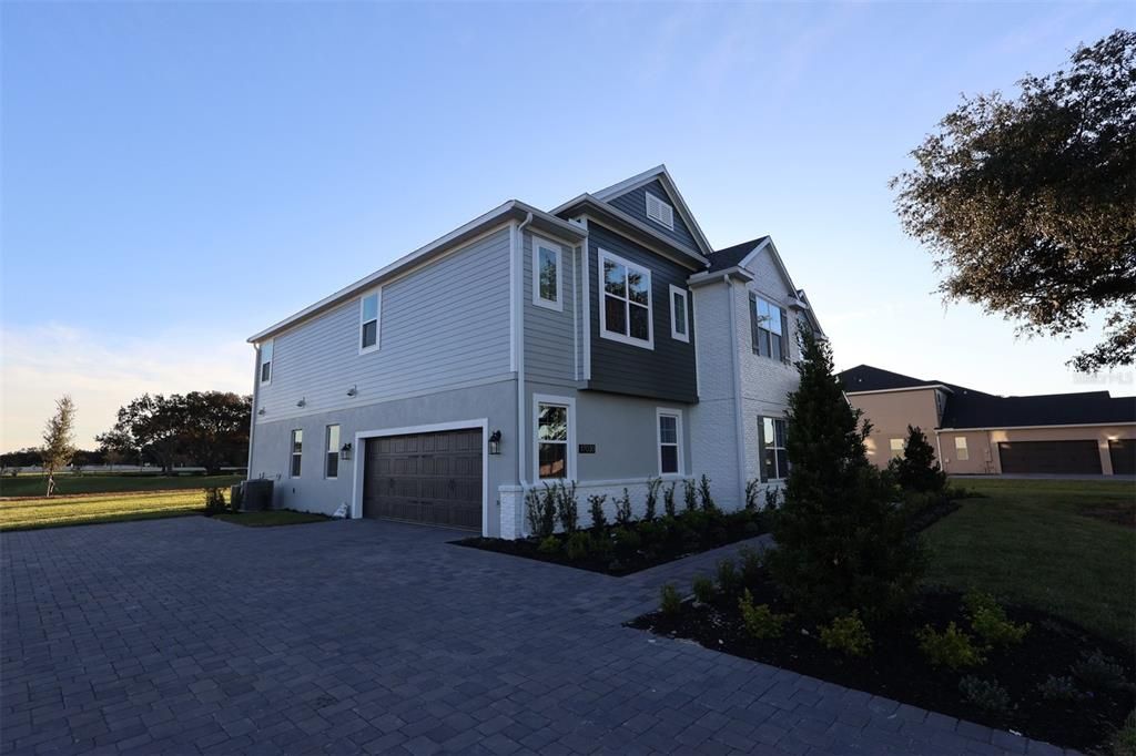 For Sale: $1,121,990 (5 beds, 4 baths, 4673 Square Feet)