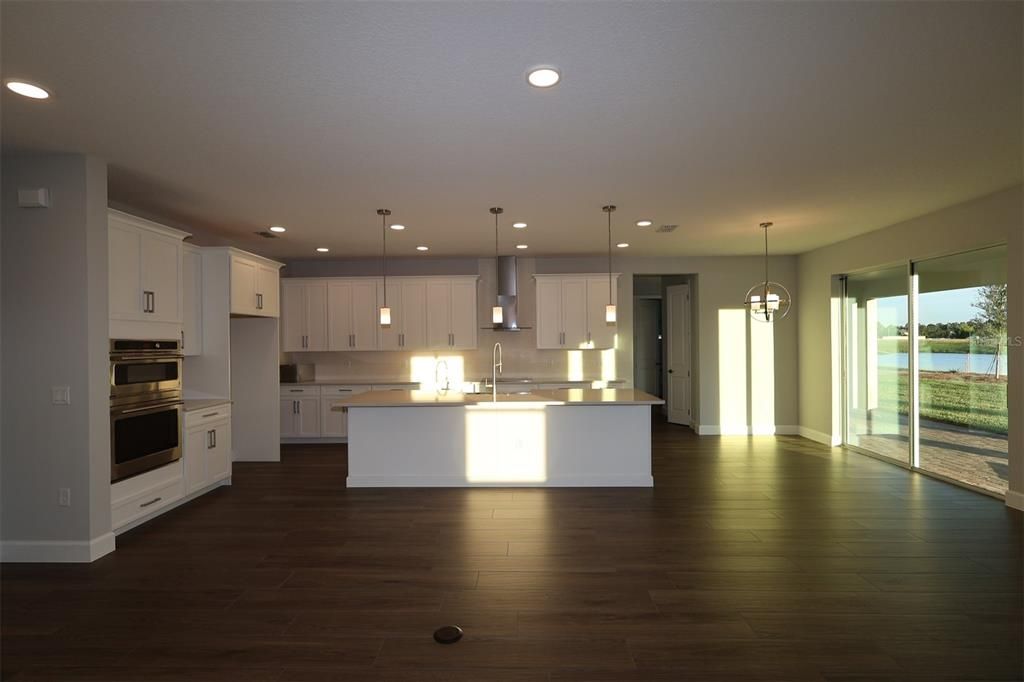 For Sale: $1,121,990 (5 beds, 4 baths, 4673 Square Feet)