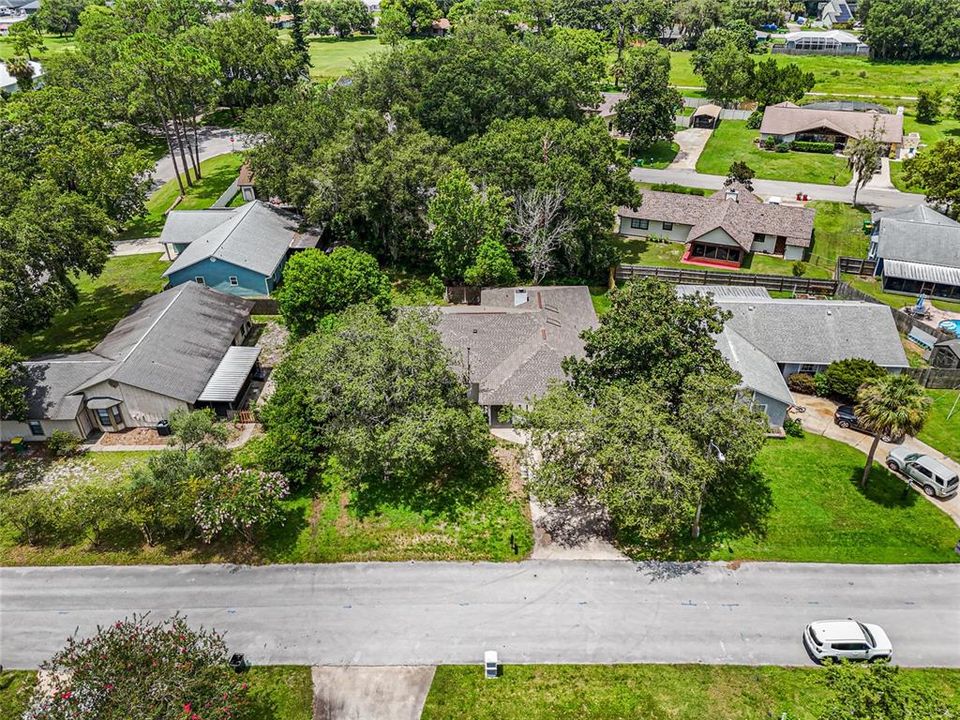 合同活跃: $415,000 (4 贝兹, 2 浴室, 2298 平方英尺)