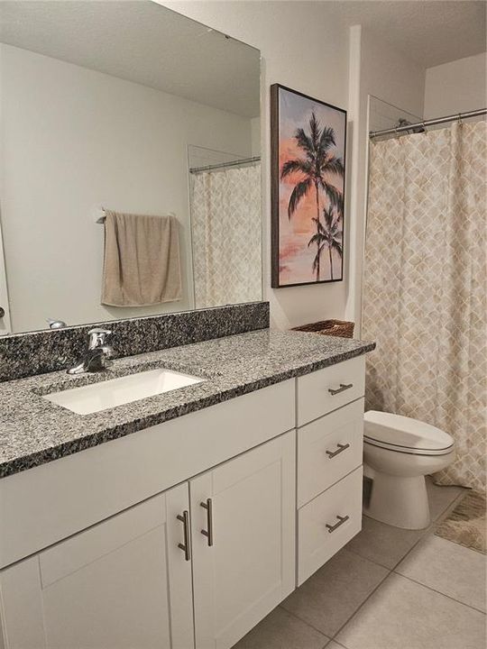 Под контрактом: $1,800 (4 спален, 2 ванн, 2016 Квадратных фут)