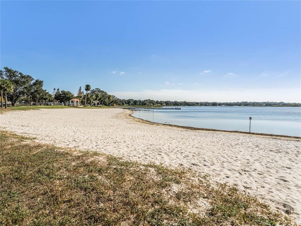 Active With Contract: $331,990 (3 beds, 2 baths, 1589 Square Feet)