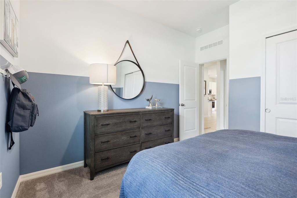 Active With Contract: $331,990 (3 beds, 2 baths, 1589 Square Feet)