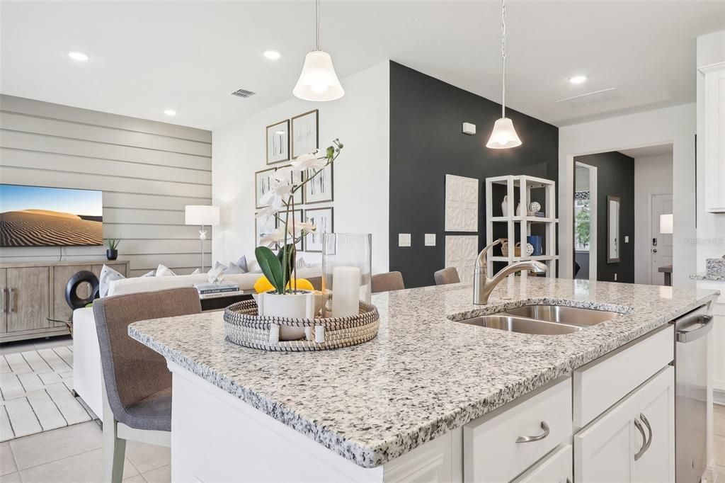 Active With Contract: $331,990 (3 beds, 2 baths, 1589 Square Feet)