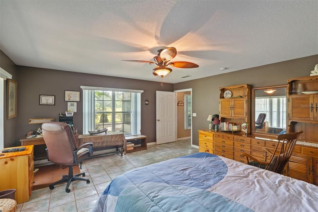 For Sale: $667,000 (3 beds, 2 baths, 1728 Square Feet)