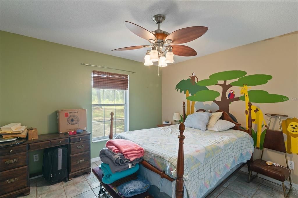 For Sale: $667,000 (3 beds, 2 baths, 1728 Square Feet)