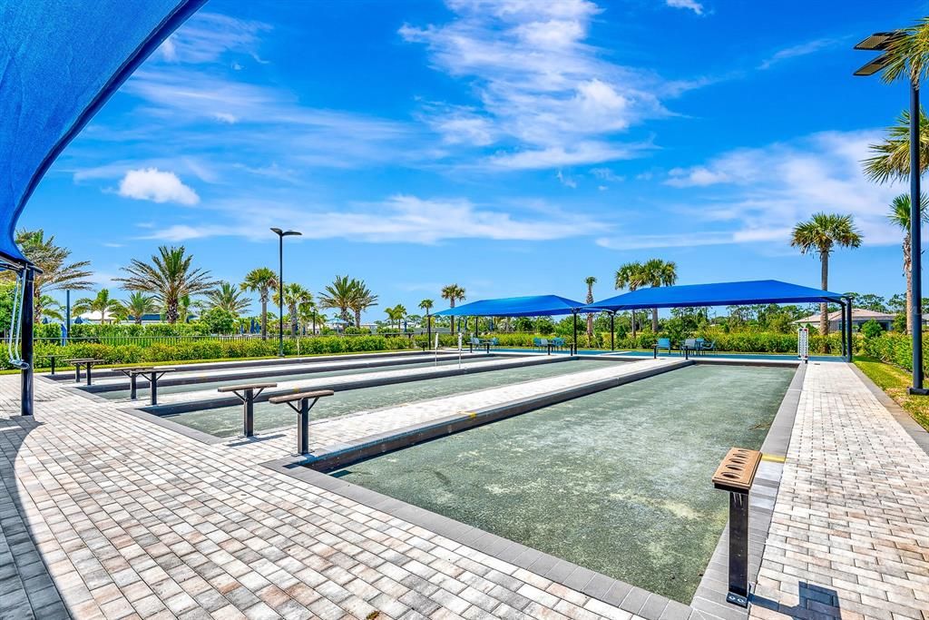 合同活跃: $3,300 (3 贝兹, 2 浴室, 1645 平方英尺)