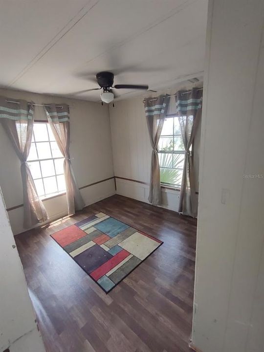 For Sale: $150,000 (2 beds, 2 baths, 720 Square Feet)