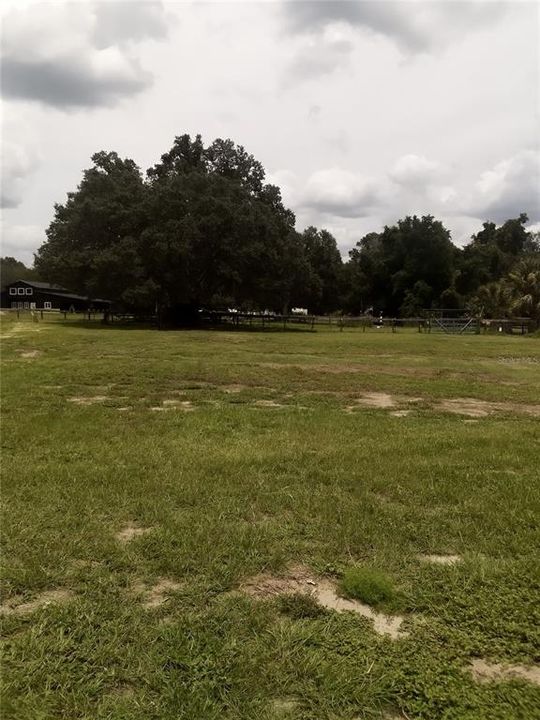 For Sale: $150,000 (2 beds, 2 baths, 720 Square Feet)