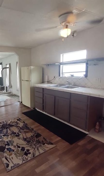 For Sale: $150,000 (2 beds, 2 baths, 720 Square Feet)