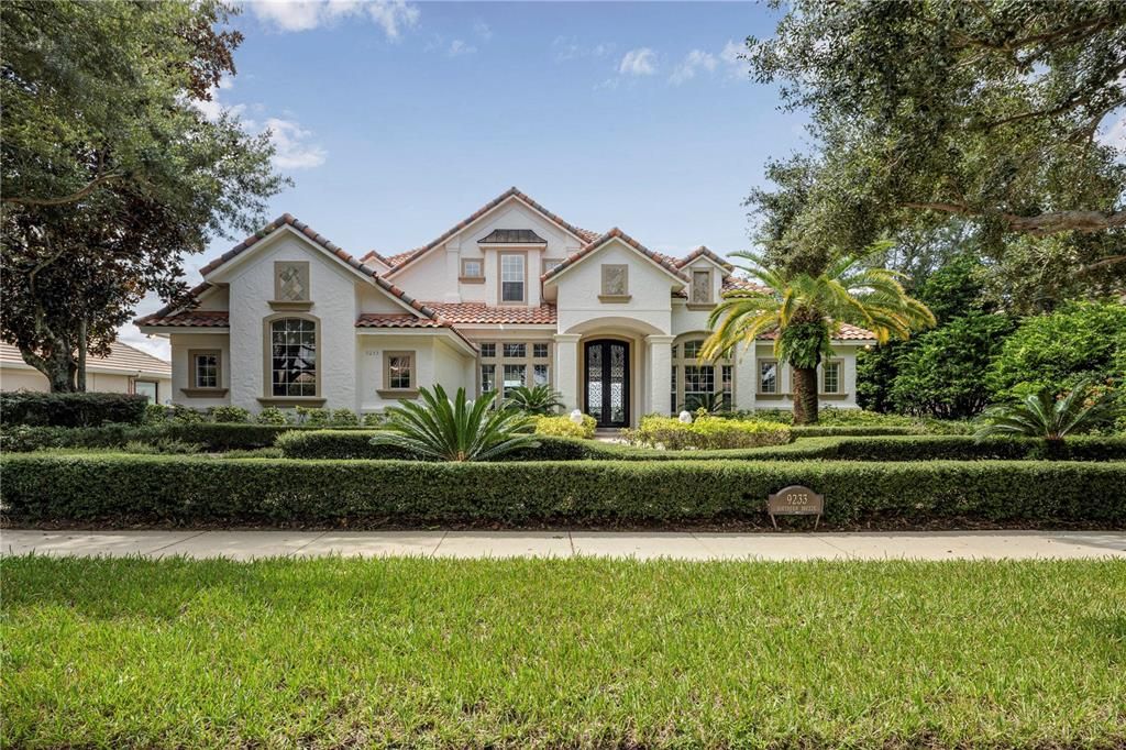 For Sale: $3,985,000 (6 beds, 6 baths, 6346 Square Feet)
