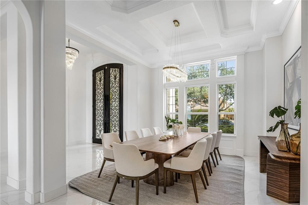 For Sale: $3,985,000 (6 beds, 6 baths, 6346 Square Feet)