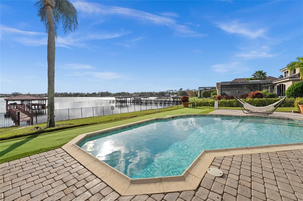 For Sale: $3,985,000 (6 beds, 6 baths, 6346 Square Feet)