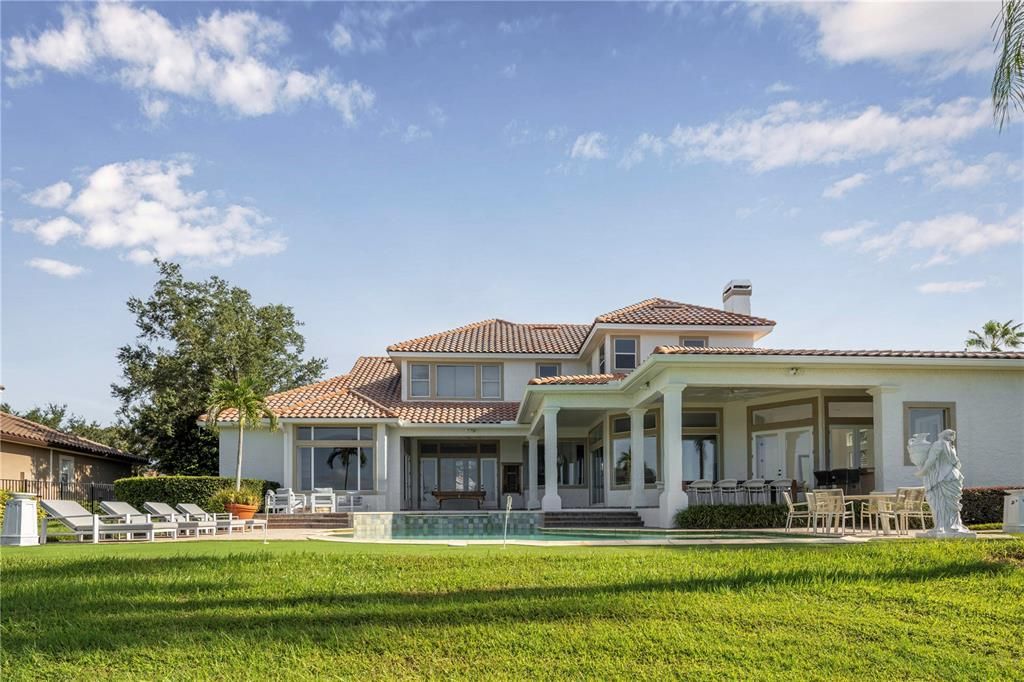 For Sale: $3,985,000 (6 beds, 6 baths, 6346 Square Feet)