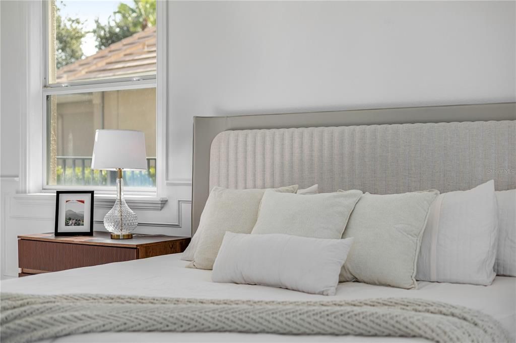 For Sale: $3,985,000 (6 beds, 6 baths, 6346 Square Feet)