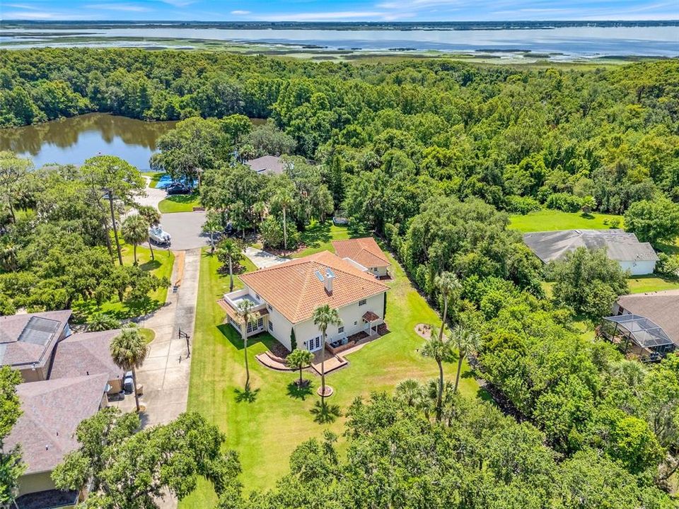 For Sale: $749,999 (5 beds, 4 baths, 4920 Square Feet)