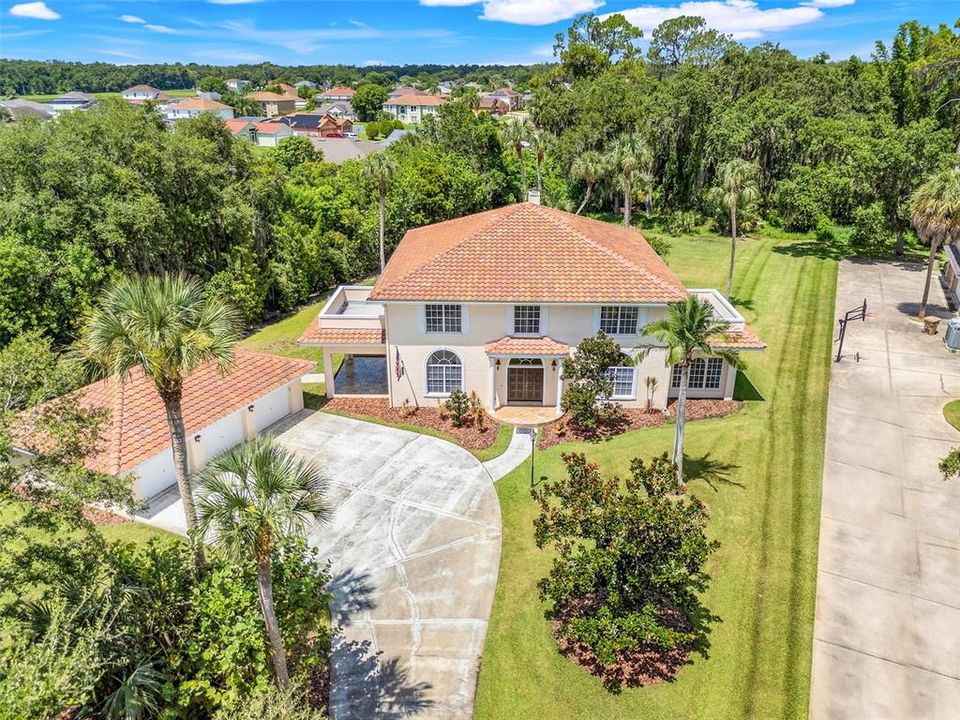 For Sale: $749,999 (5 beds, 4 baths, 4920 Square Feet)