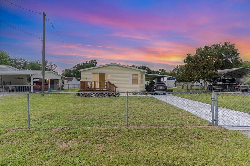 最近售出: $149,000 (2 贝兹, 2 浴室, 1184 平方英尺)