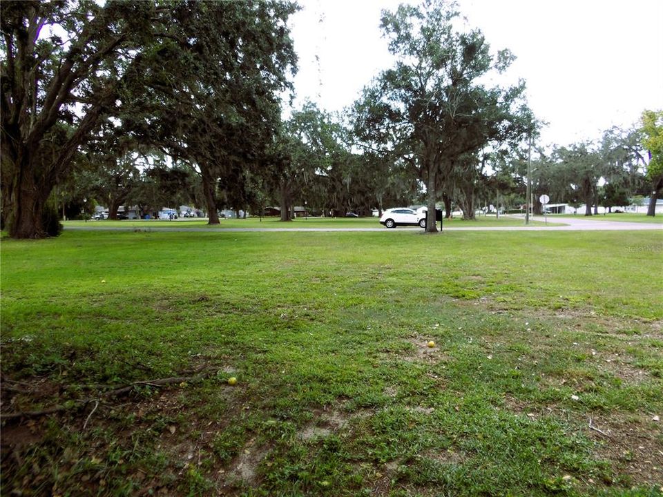 Activo con contrato: $110,000 (0.28 acres)