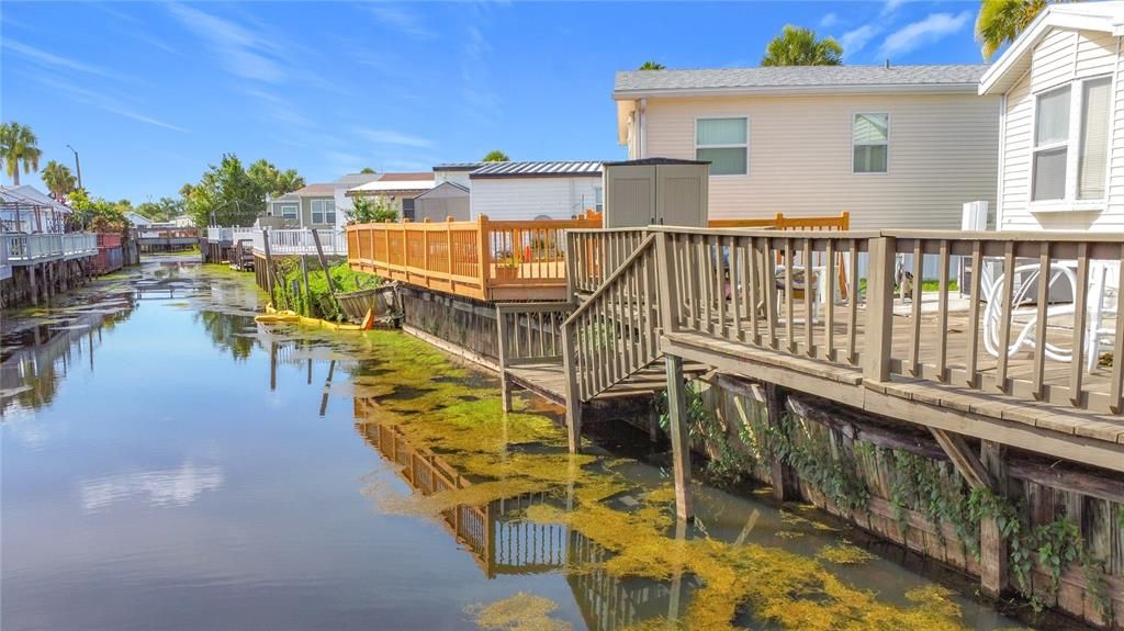 For Sale: $100,000 (2 beds, 1 baths, 726 Square Feet)