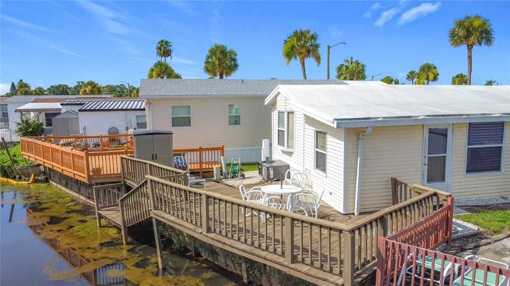 For Sale: $100,000 (2 beds, 1 baths, 726 Square Feet)