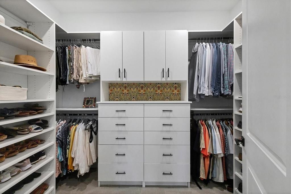 Active With Contract: $639,900 (2 beds, 2 baths, 1938 Square Feet)