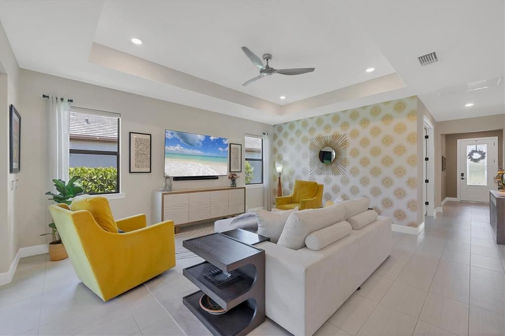 Active With Contract: $639,900 (2 beds, 2 baths, 1938 Square Feet)