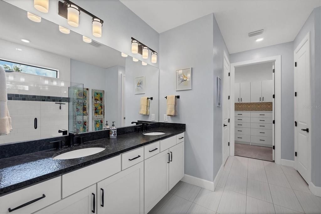 Active With Contract: $639,900 (2 beds, 2 baths, 1938 Square Feet)