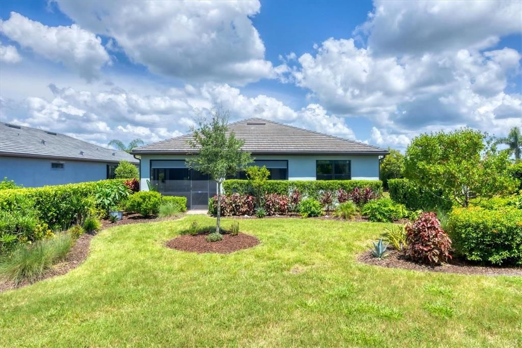 Active With Contract: $639,900 (2 beds, 2 baths, 1938 Square Feet)