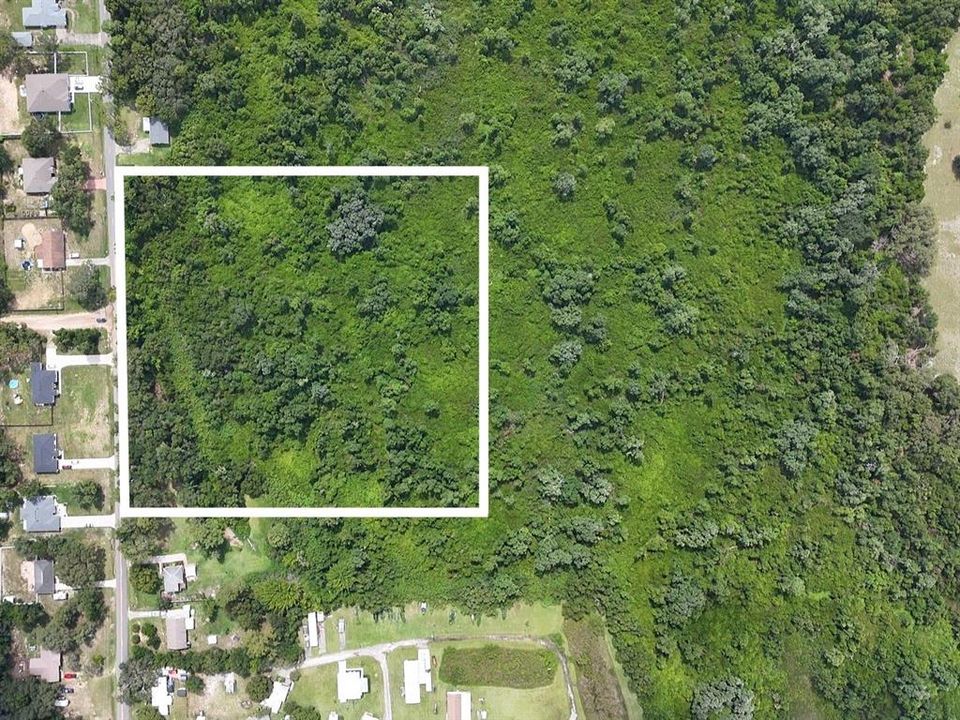 待售: $269,900 (7.65 acres)