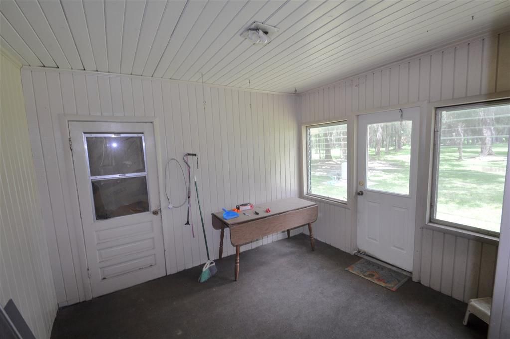 For Sale: $170,000 (3 beds, 2 baths, 1549 Square Feet)