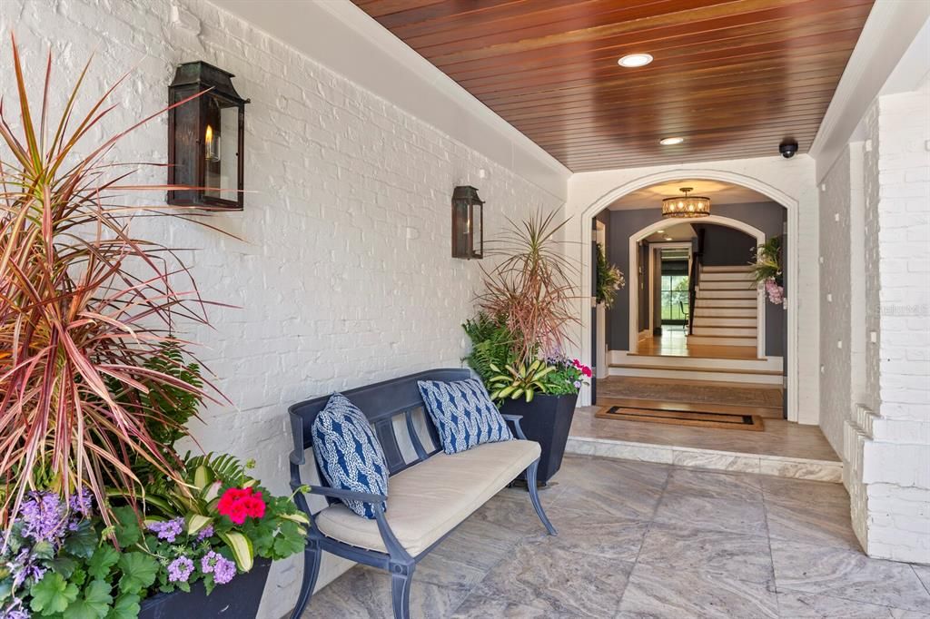 For Rent: $27,000 (6 beds, 4 baths, 7650 Square Feet)