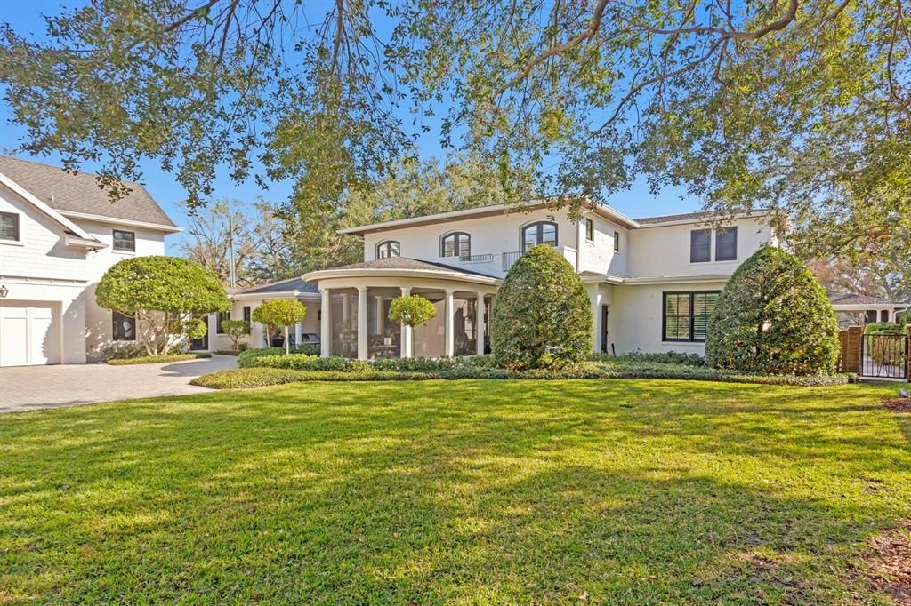 For Rent: $27,000 (6 beds, 4 baths, 7650 Square Feet)