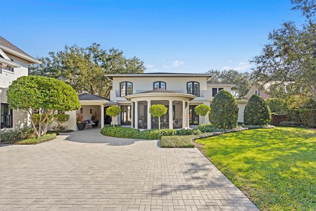 For Rent: $27,000 (6 beds, 4 baths, 7650 Square Feet)