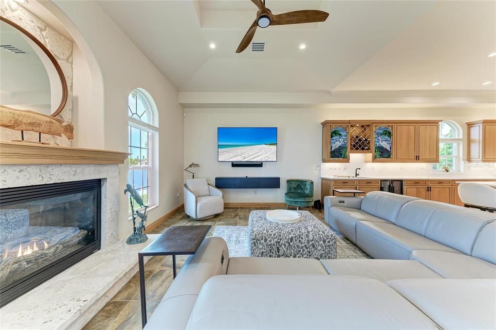 For Sale: $2,099,000 (4 beds, 4 baths, 4752 Square Feet)