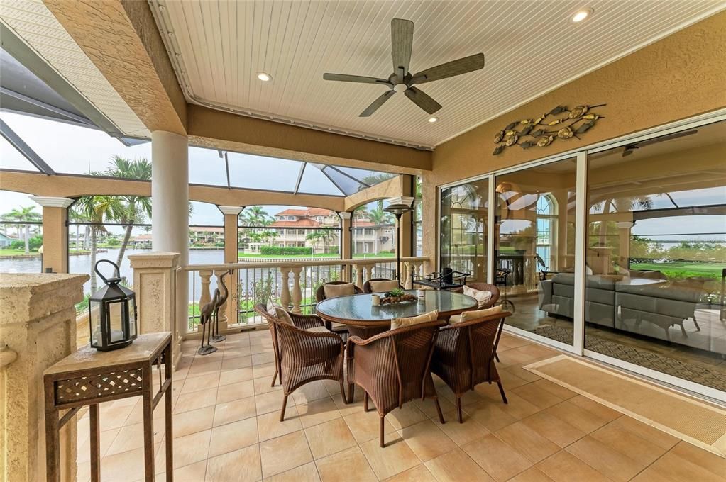 For Sale: $2,099,000 (4 beds, 4 baths, 4752 Square Feet)