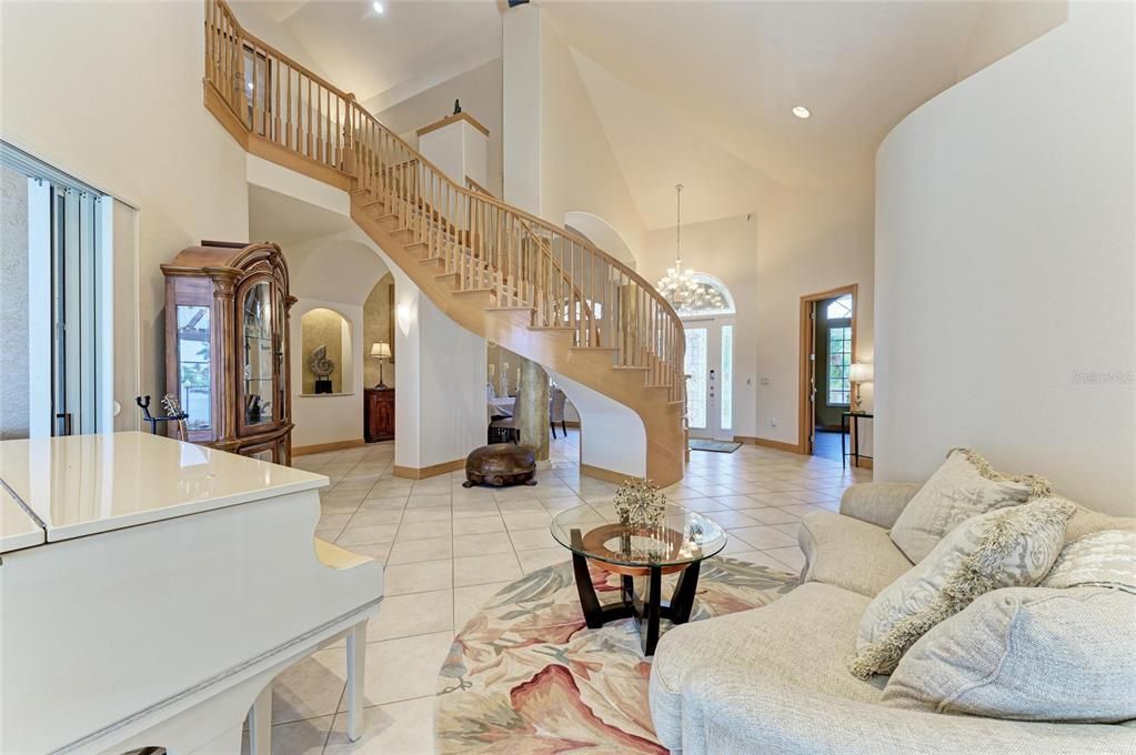 For Sale: $2,099,000 (4 beds, 4 baths, 4752 Square Feet)