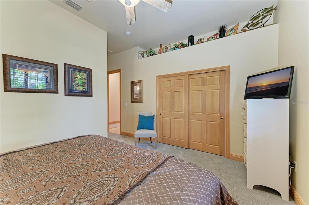 For Sale: $2,099,000 (4 beds, 4 baths, 4752 Square Feet)