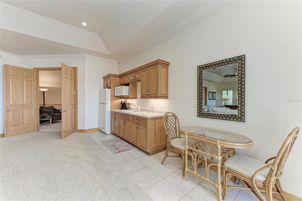 For Sale: $2,099,000 (4 beds, 4 baths, 4752 Square Feet)