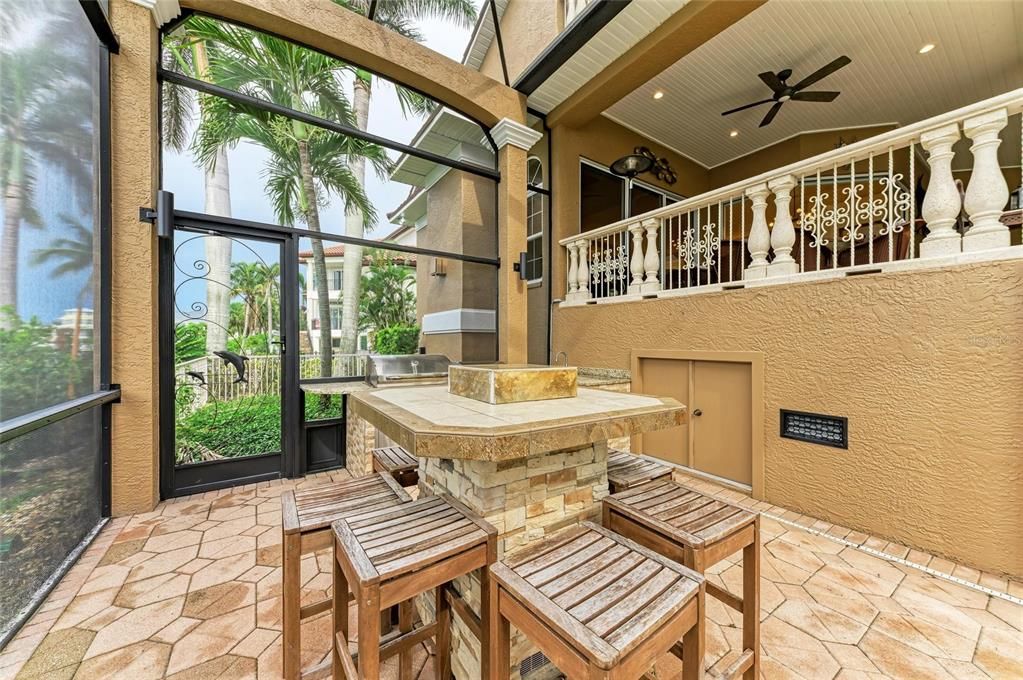 For Sale: $2,099,000 (4 beds, 4 baths, 4752 Square Feet)