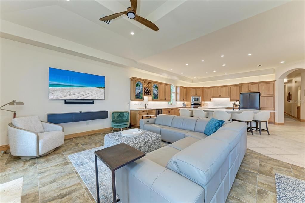 For Sale: $2,099,000 (4 beds, 4 baths, 4752 Square Feet)