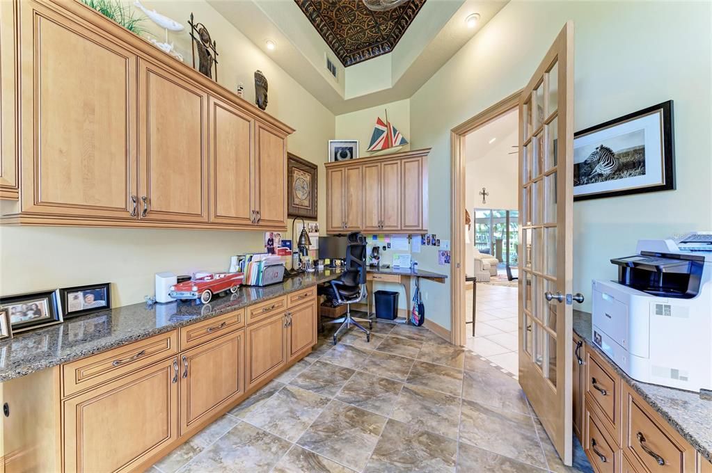 For Sale: $2,099,000 (4 beds, 4 baths, 4752 Square Feet)