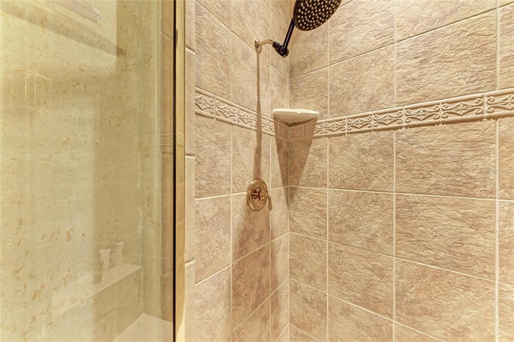 For Sale: $2,099,000 (4 beds, 4 baths, 4752 Square Feet)