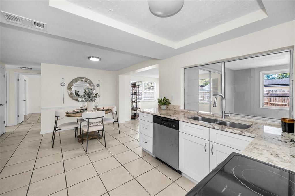 Под контрактом: $189,900 (2 спален, 1 ванн, 1068 Квадратных фут)