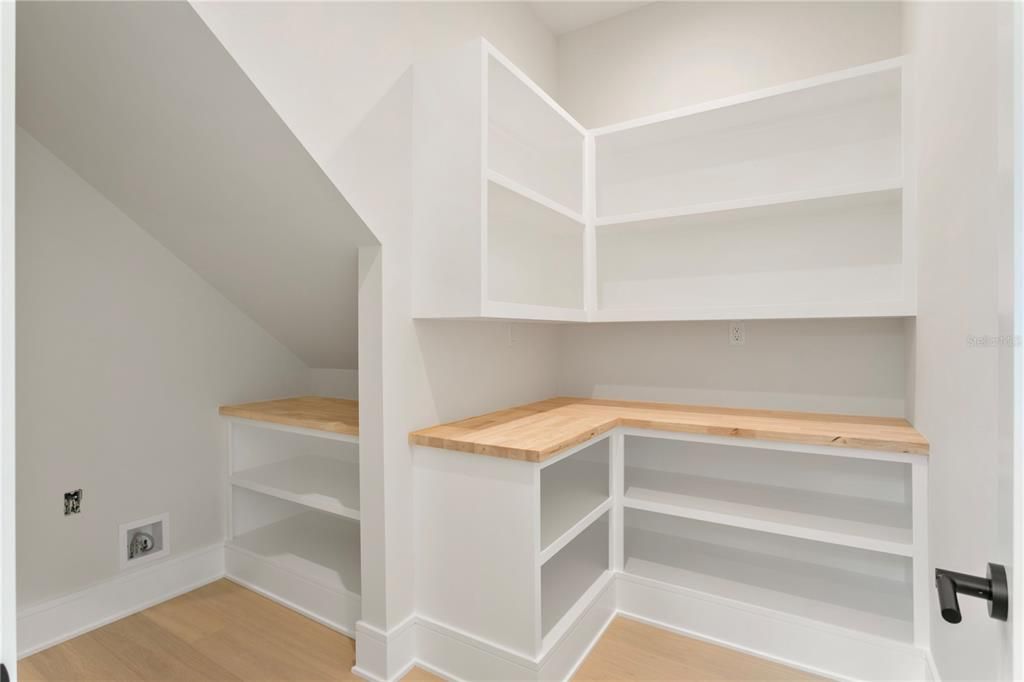 待售: $4,197,000 (5 贝兹, 5 浴室, 6453 平方英尺)