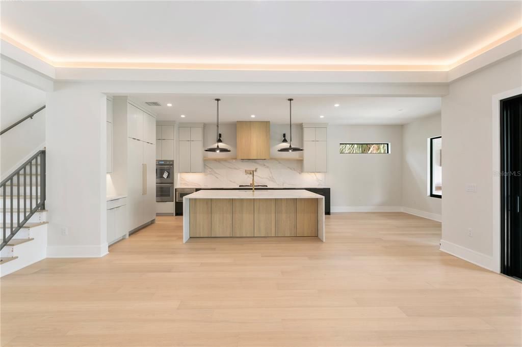 待售: $4,197,000 (5 贝兹, 5 浴室, 6453 平方英尺)